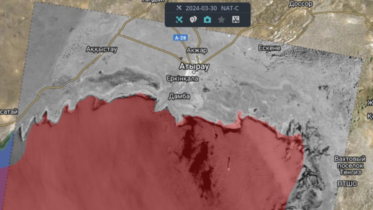 Сообщается о разливе нефти на Каспийском море. Департамент экологии в Атырау  анонсировал осмотр местности