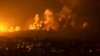 Zjarr dhe tym pas një sulmi ajror izraelit në Gaza, 8 tetor 2023.