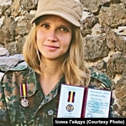 Іляна Гайдук, сестра загиблого десантника Іллі Гайдука, у волонтерстві