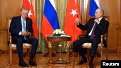 Руският президент Владимир Путин и турският президент Тайип Ердоган на среща в Сочи, Русия, 4 септември 2023 г.