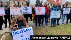 Poruke dijela protestanata na Cetinju