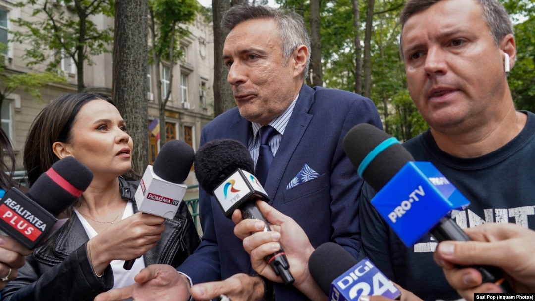 Fostul șef adjunct al SRI, gen. Florian Coldea, după audierea la DNA