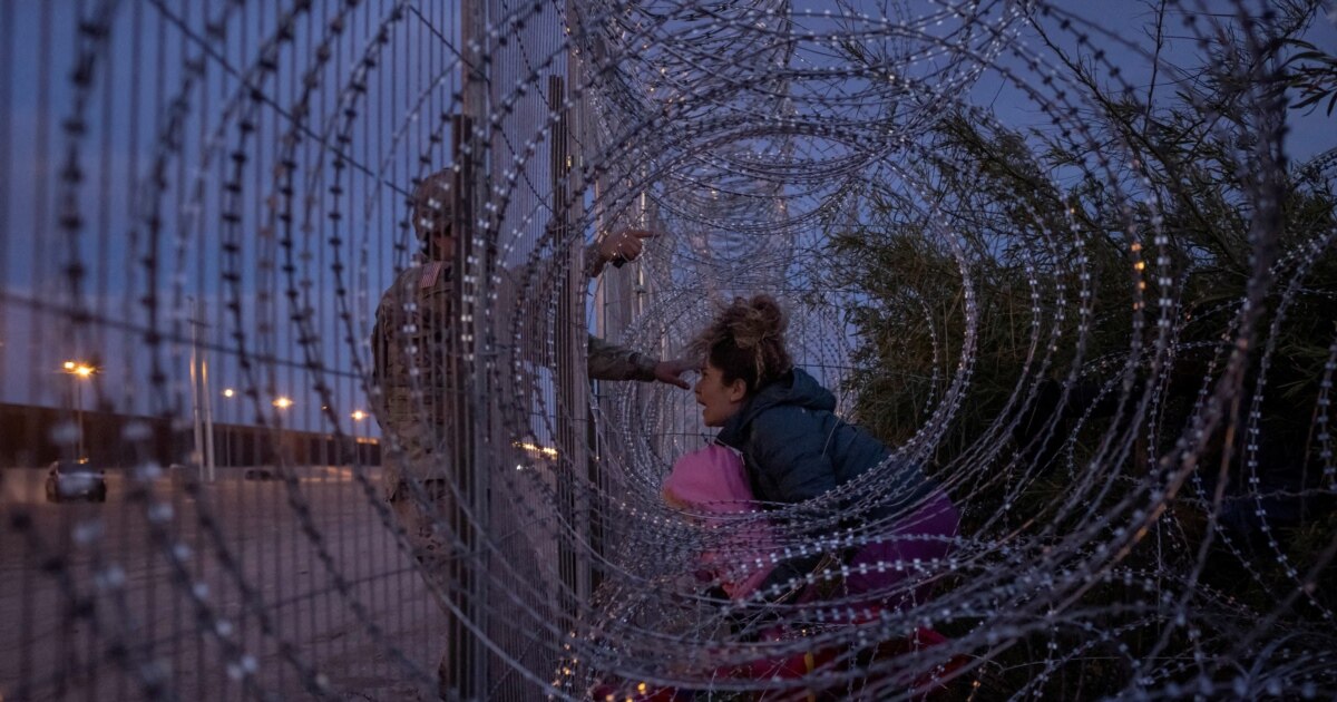 აშშ-ის უზენაესმა სასამართლომ ტრამპს საომარი დროის კანონის გამოყენების უფლება მისცა