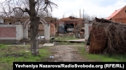 Розбитий російськими ударами будинок в Оріхові