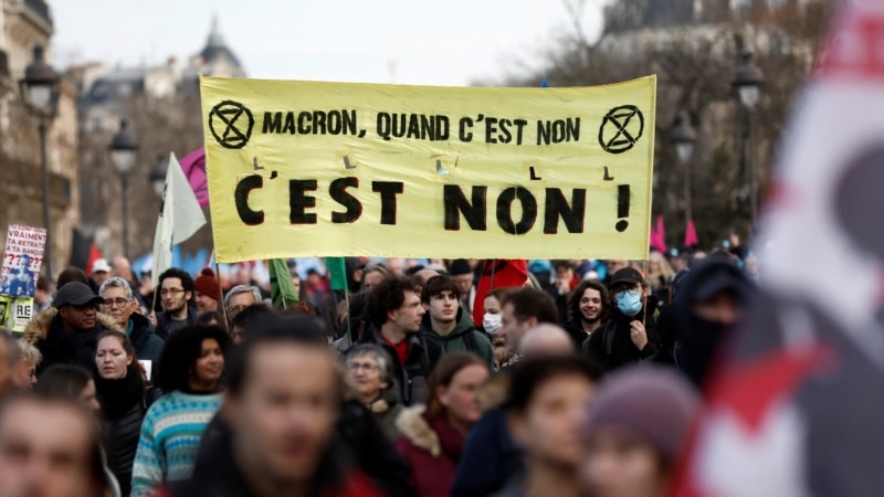 Нови протести во Франција против пензиската реформа 