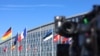 Prazan stup za zastavu nove članice ispred sedišta NATO u Briselu, 4. april