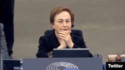 شیرین عبادی در پارلمان اروپا