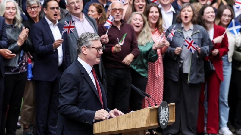 صدراعظم جدید بریتانیا، پس از پیروزی حزب کارگر در انتخابات، کابینه نو تشکیل می‌دهد 