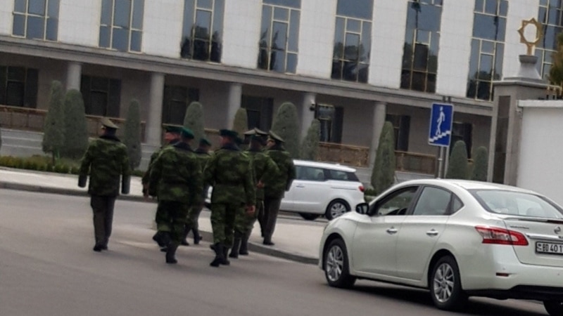 Balkanda öňki ofiserleriň biometriki pasportlary ellerinden alnyp, olara Russiýanyň Ukraina garşy urşuna gatnaşmazlyk tabşyrylýar