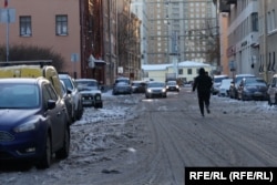 Неубранные от снега дороги в Петербурге