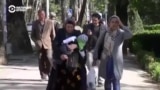 Сенат Таджикистана поддержал запрет "чуждой национальной культуре одежды"