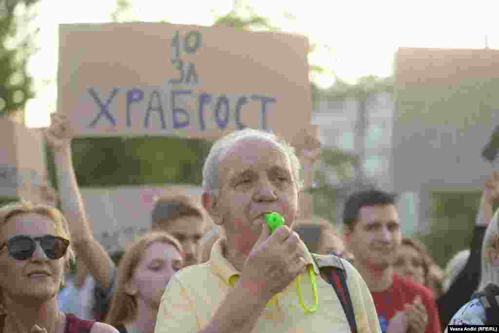 Detalj sa desetog protesta &quot;Srbija protiv nasilja&quot; u Beogradu, 8. jul 2023.