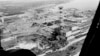 O vedere aeriană din luna mai 1986 a centralei nucleare de la Cernobîl, locul celui mai grav accident nuclear din lume, este văzută la câteva zile după explozia din 26 aprilie în același an.