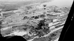 O vedere aeriană din luna mai 1986 a centralei nucleare de la Cernobîl, locul celui mai grav accident nuclear din lume, este văzută la câteva zile după explozia din 26 aprilie în același an.