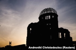 Clădirea Memorialului Păcii, din Hiroshima, Japonia, singurul imobil rămas în picioare în zona bombardată cu bomba atomică, în 1945.