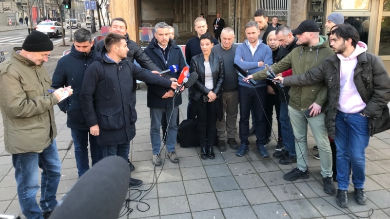 Deo opozicije i dalje zahteva ponavljanje izbora u Beogradu, nastavlja se štrajk glađu dvoje lidera