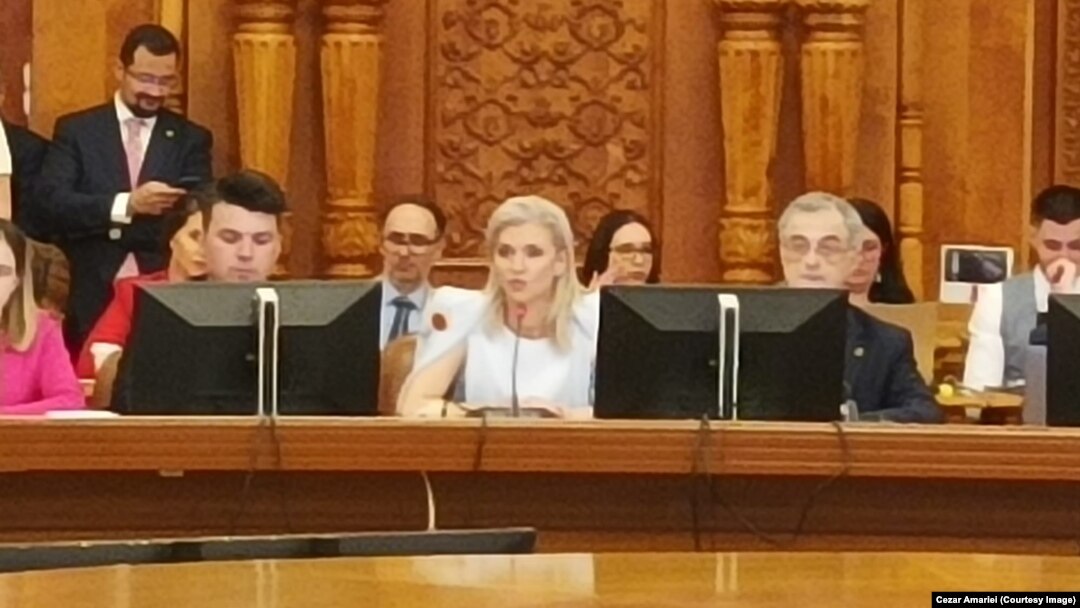 Alina Gorghiu, ministrul propus la Justiție în Guvernul Ciolacu, în timpul audierilor din Parlament. 14 iunie 2023