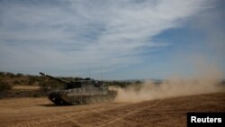 Міністр оборони США Ллойд Остін 15 березня заявив, що наразі дев’ять країн зобов’язалися надати Україні 150 танків Leopard
