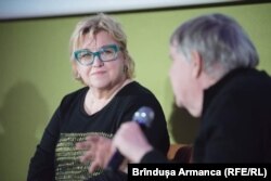 Corina Șuteu în dialog cu Andrei Ujică, regizor de film, la festivalul de film FArad