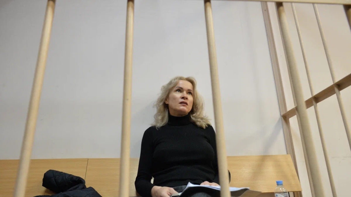 The journalist convicted for her post about the Mariupol Drama Theater was sent to a detention center for a month