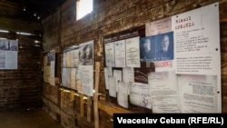 Expoziția „Basarabenii în gulag”, care cuprinde documente, fotografii și bunuri ale celor deportați.