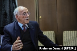 Hasan Berisha, 85 vjeç. Ai ka punuar si ekonomist në ndërmarrje publike dhe merr pension në vlerë 265 euro.
