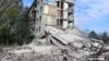 Зруйнований обстрілами РФ будинок в Авдіївці, 14 жовтня 2023 року