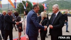 Milorad Dodik i Dragan Čović, predsjednici SNSD-a i HDZ-a BiH, tokom otvaranja mostarskog sajma privrede, 16. april 2024.