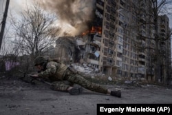 Украинский военный в Авдеевке, 17 марта 2023 года