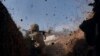 Украинский военнослужащий в окопах под Бахмутом