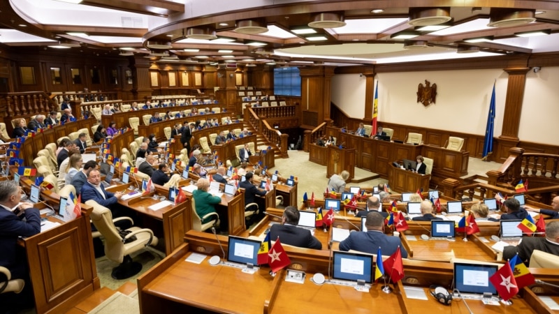 Молдова: Президенттик шайлоо күнү ЕБ боюнча референдум да өтөт
