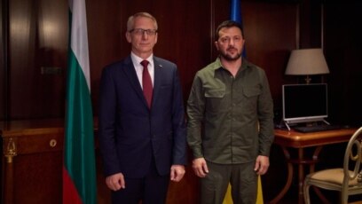 Президентът на Украйна Володимир Зеленски е поканил България да се