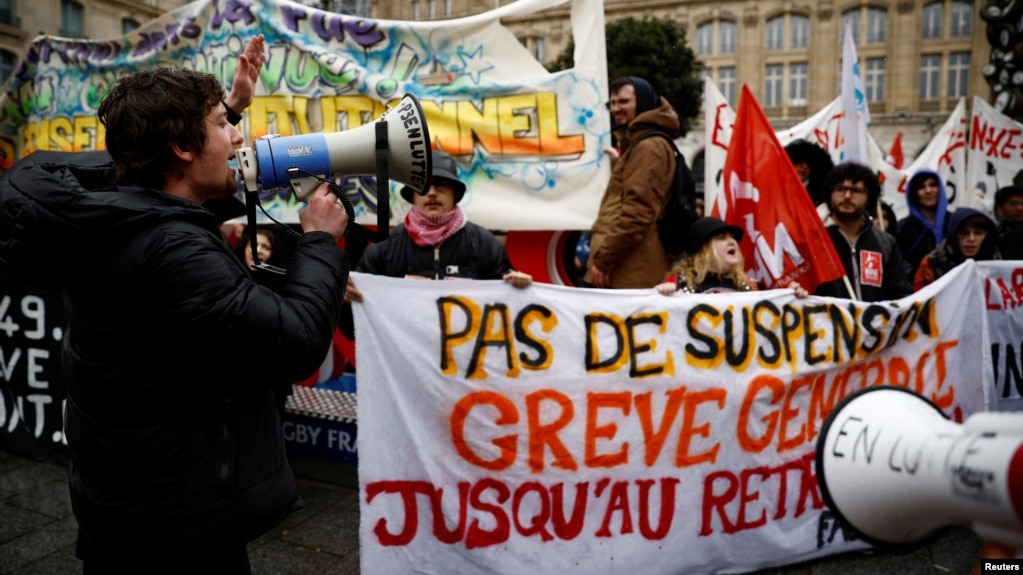 Протести против пензиската реформа во Париз, 14 април, 2023.
