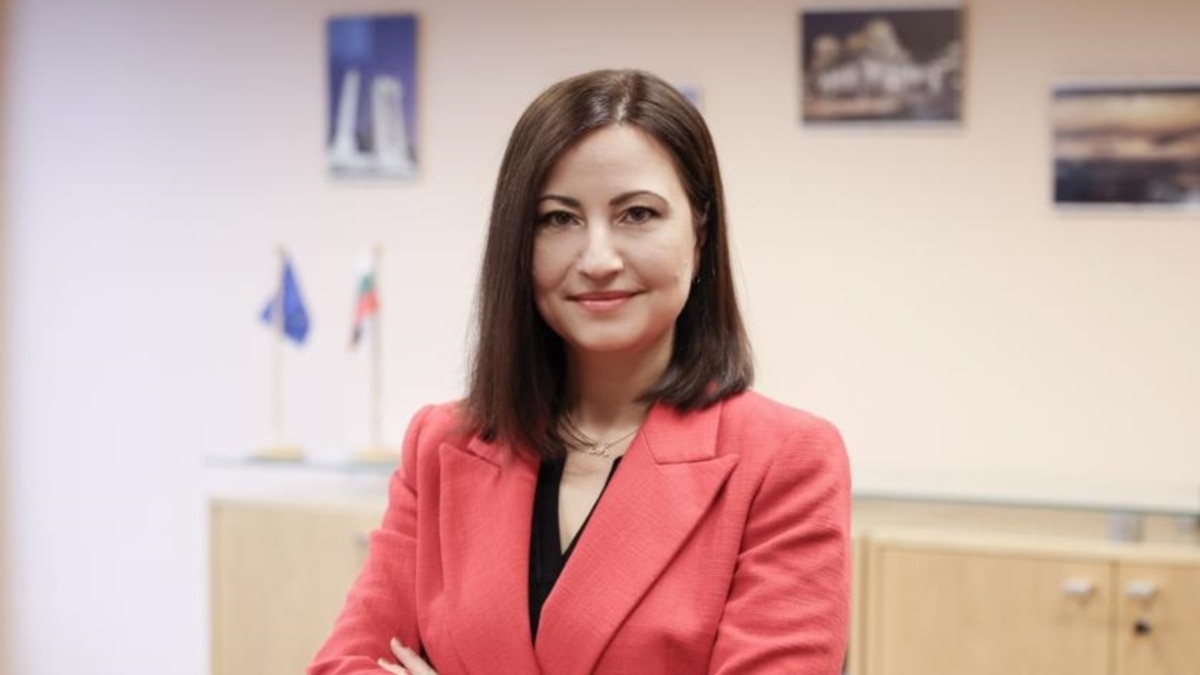 Илиана Иванова е новият еврокомисар от България. Тя беше подкрепена