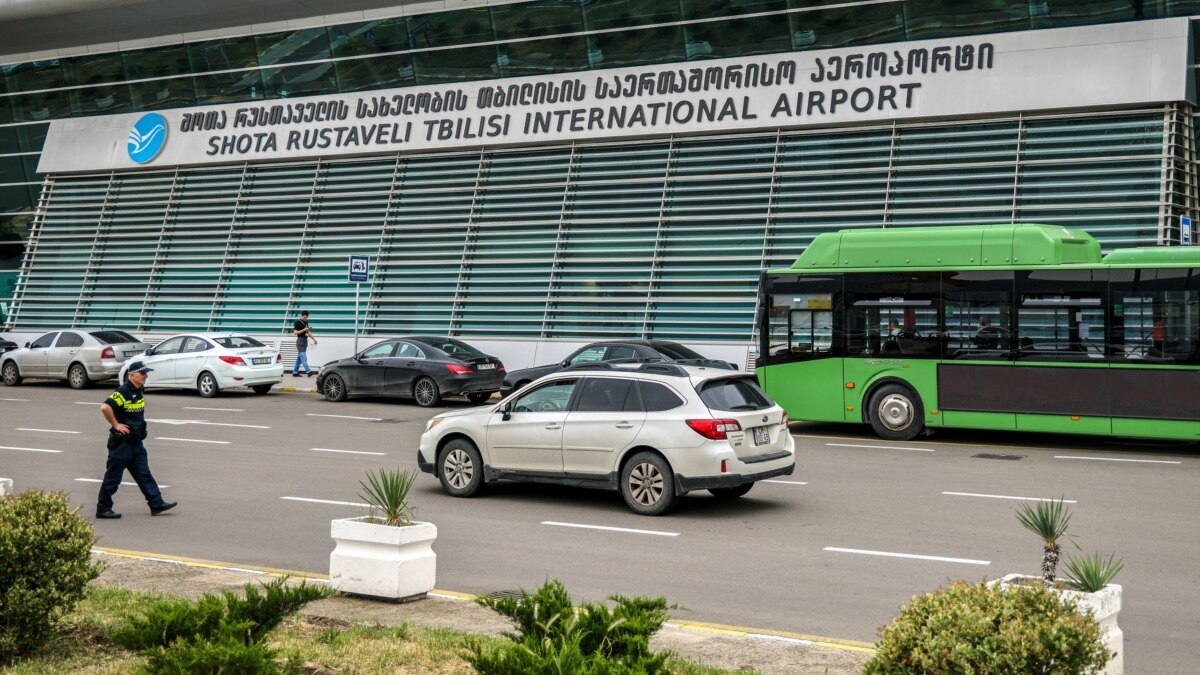 Georgian Airways Announces Controversial Plan For Transit Flights For Russians Via Tbilisi - Vimarsana News
