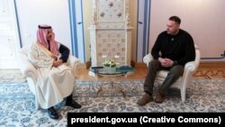 Սաուդյան Արաբիայի ԱԳ նախարար, իշխան Ֆայսալ բին Ֆարհան Ալ Սաուդը և Ուկրաինայի նախագահի աշխատակազմի ղեկավար Անդրեյ Երմակը, արխիվ