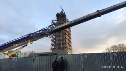 Във вторник ще започне демонтажът на Паметника на Съветската армия