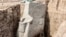 وزن این گاو بالدار دوران آشوریان حدود ۱۸ تن و اندازه آن ۳.۸ در ۳.۹ متر است