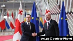 საქართველოს პრემიერ-მინისტრი ირაკლი ღარიბაშვილი, ევროპული საბჭოს პრეზიდენტი შარლ მიშელი. 25 აპრილი, 2023 წელი