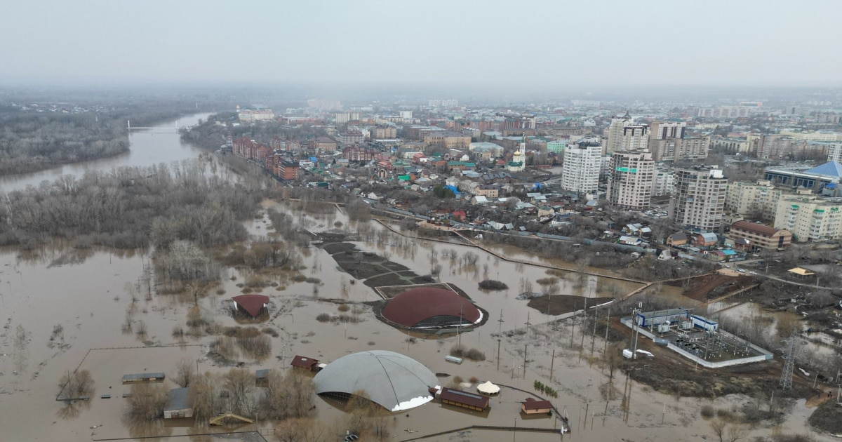 Уровень воды в реке Урал рядом с Оренбургом продолжил расти, в городе