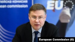 Valdis Dombrovskis a bolgár fővárosban 2023. február 23-án