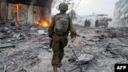Израелски войник в Ивицата Газа по време на сухопътната операция на израелската армия в анклава. Снимката е 22 декември