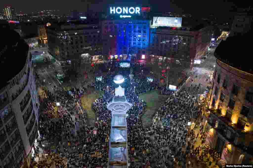 Thousands of supporters of a Serbian pro-democracy movement participated in a nighttime rally in Belgrade&#39;s city center on December 14. The event organizers -- the ProGlas initiative -- aim to increase the number of citizens taking part in the country&#39;s upcoming elections that will be held on December 17. &nbsp;