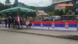 Protest grupe Srba u Leposaviću