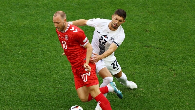 تیم‌های ملی فوتبال دنمارک و سلوانیا با هم مساوی کردند
