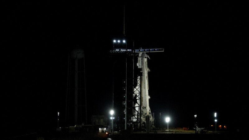 Пуск корабля SpaceX к МКС отменили за две минуты до старта