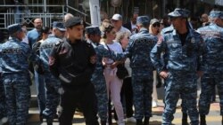 Ոստիկանները բացեցին փողոցները Երևանում, միջպետական մայրուղին Բագրատաշենի մոտ
