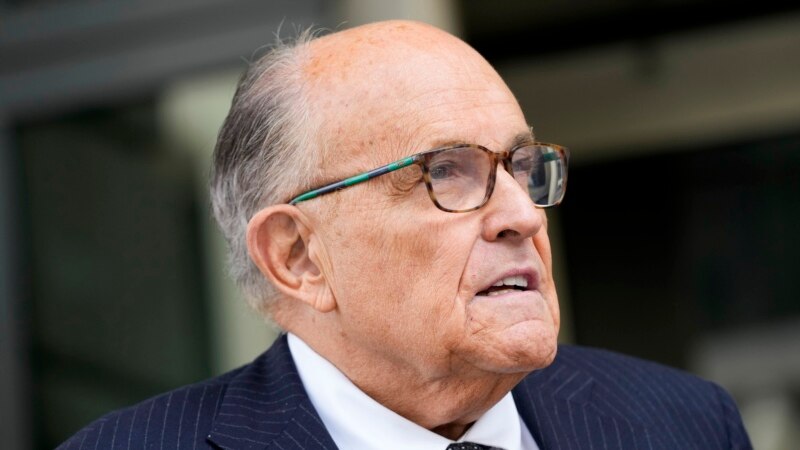 Rudy Giuliani bën kërkesë për falimentim