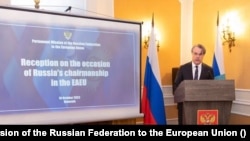 Представителят на Русия в ЕС - Кирил Логвинов.