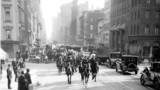 Казаки в Нью-Йорке. Впереди – сотник Проценко. 1926 год 